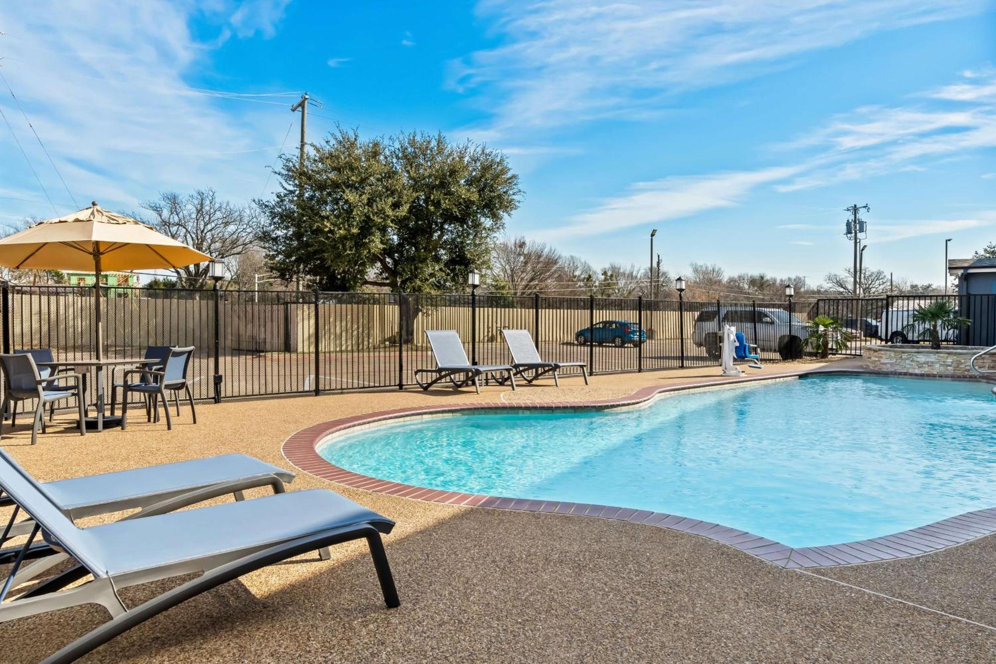 Best Western Executive Inn Seagoville Extérieur photo
